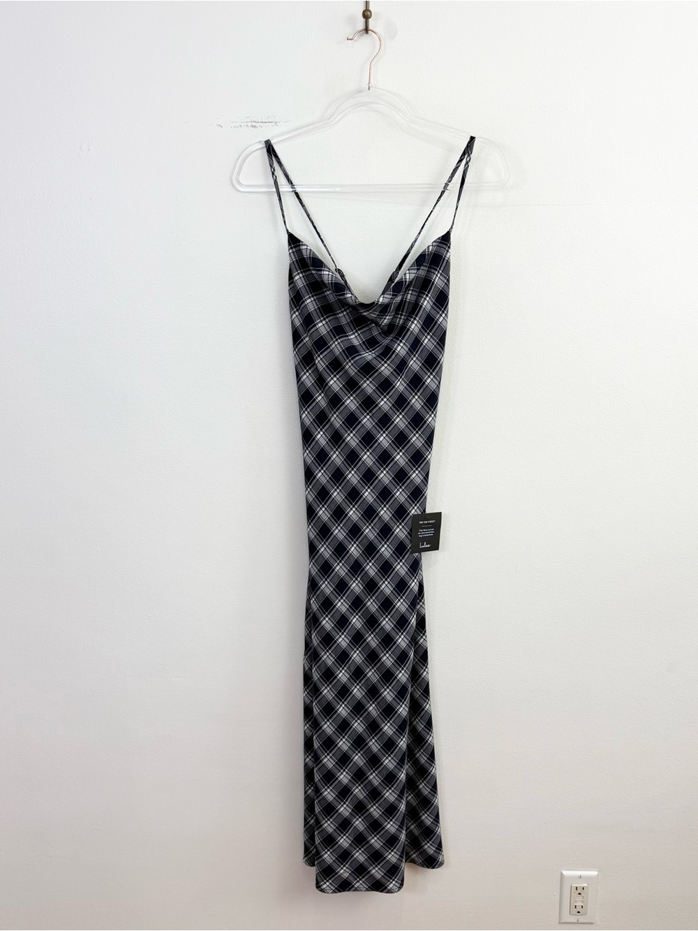 NWT Lulus Instant Crush Navy Plaid Cowl Neck Cross Back Midi Dress Size M - Picture 2 of 6